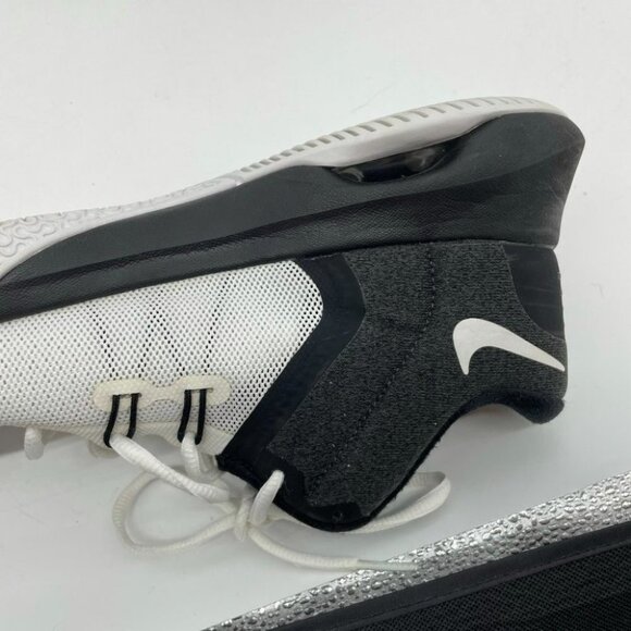 Like New Nike Air men’s Versatile II white grey - Picture 10 of 16